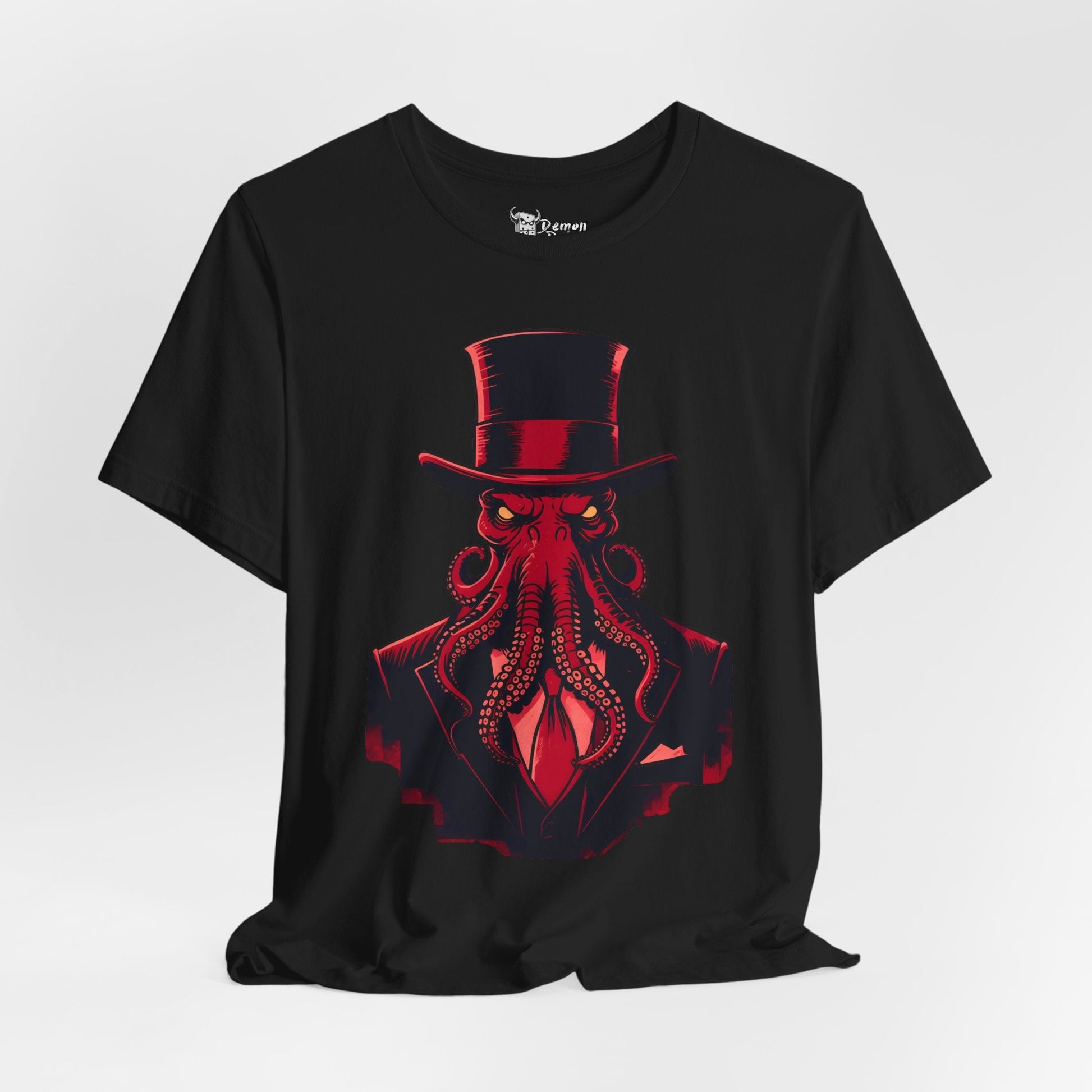 Cthulhu Mignola Style Graphic Tee - 16596456159611038000